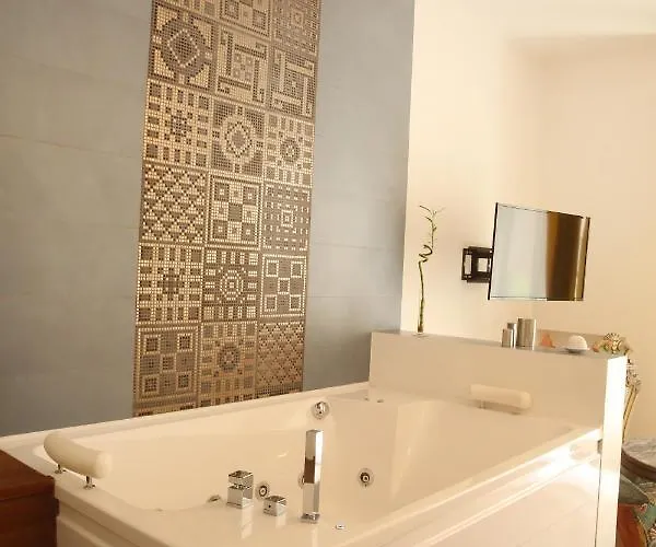 Unique Luxury And Roma