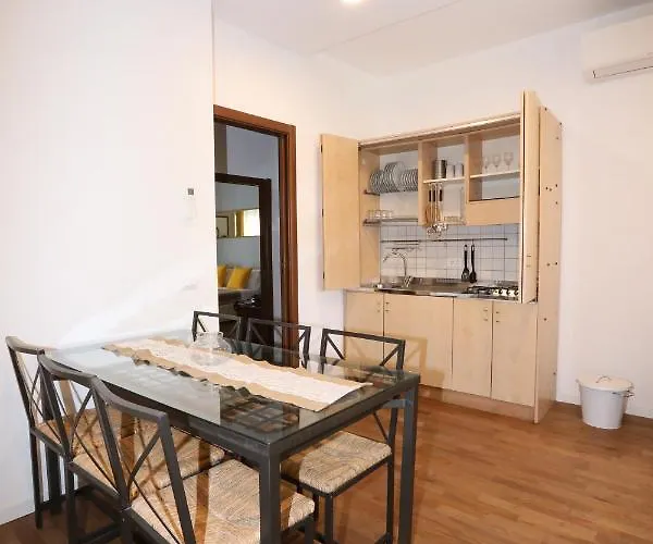 Unique Luxury And * Roma